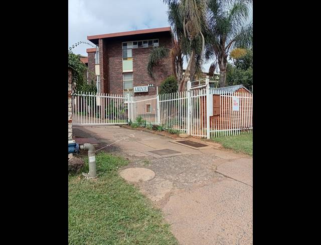 2 BEDROOM APARTMENT FOR SALE IN PROCLAMATION HILL